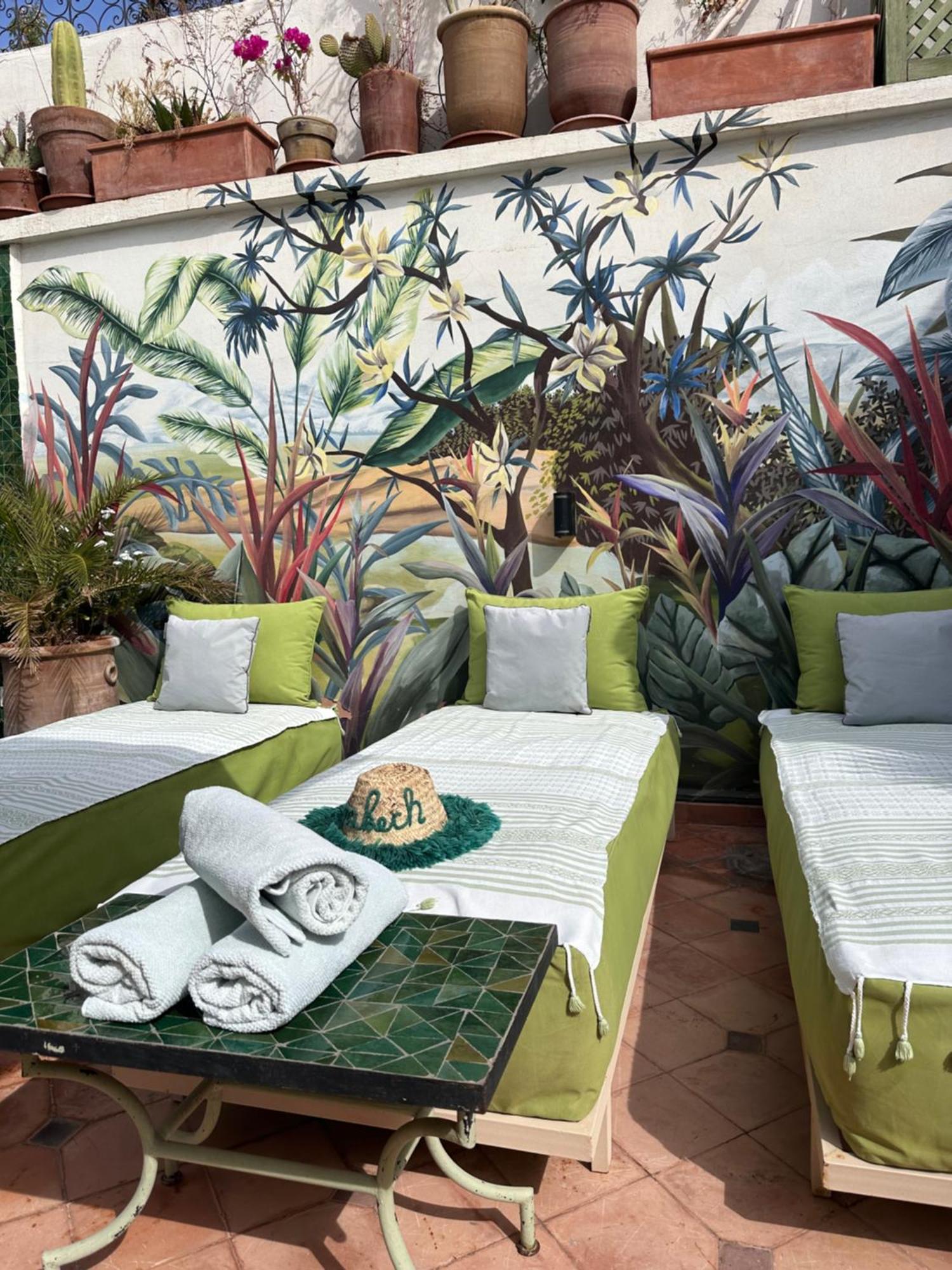 Riad Dar Adal Exclusivite 2 A 6 Personnes Petit Dejeuner Compris Place Jemaa El Fna Marrakesch Exterior foto