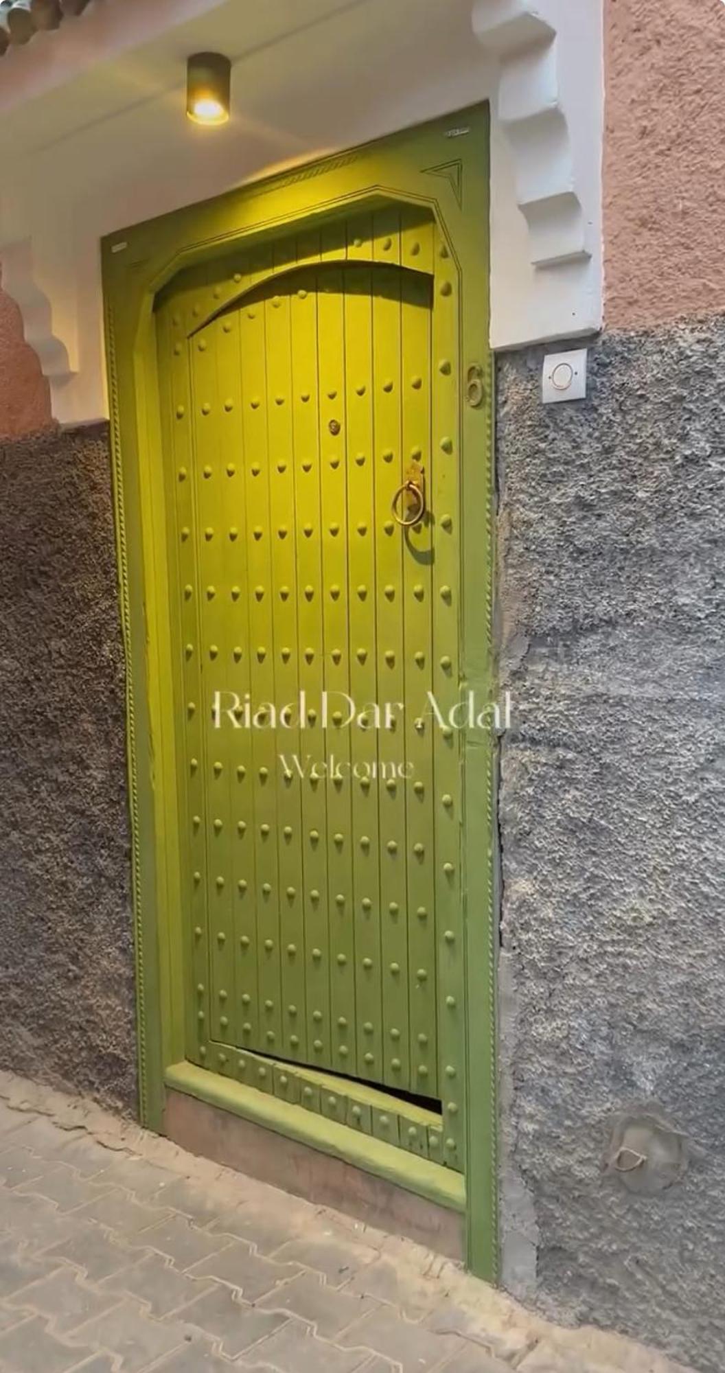 Riad Dar Adal Exclusivite 2 A 6 Personnes Petit Dejeuner Compris Place Jemaa El Fna Marrakesch Exterior foto