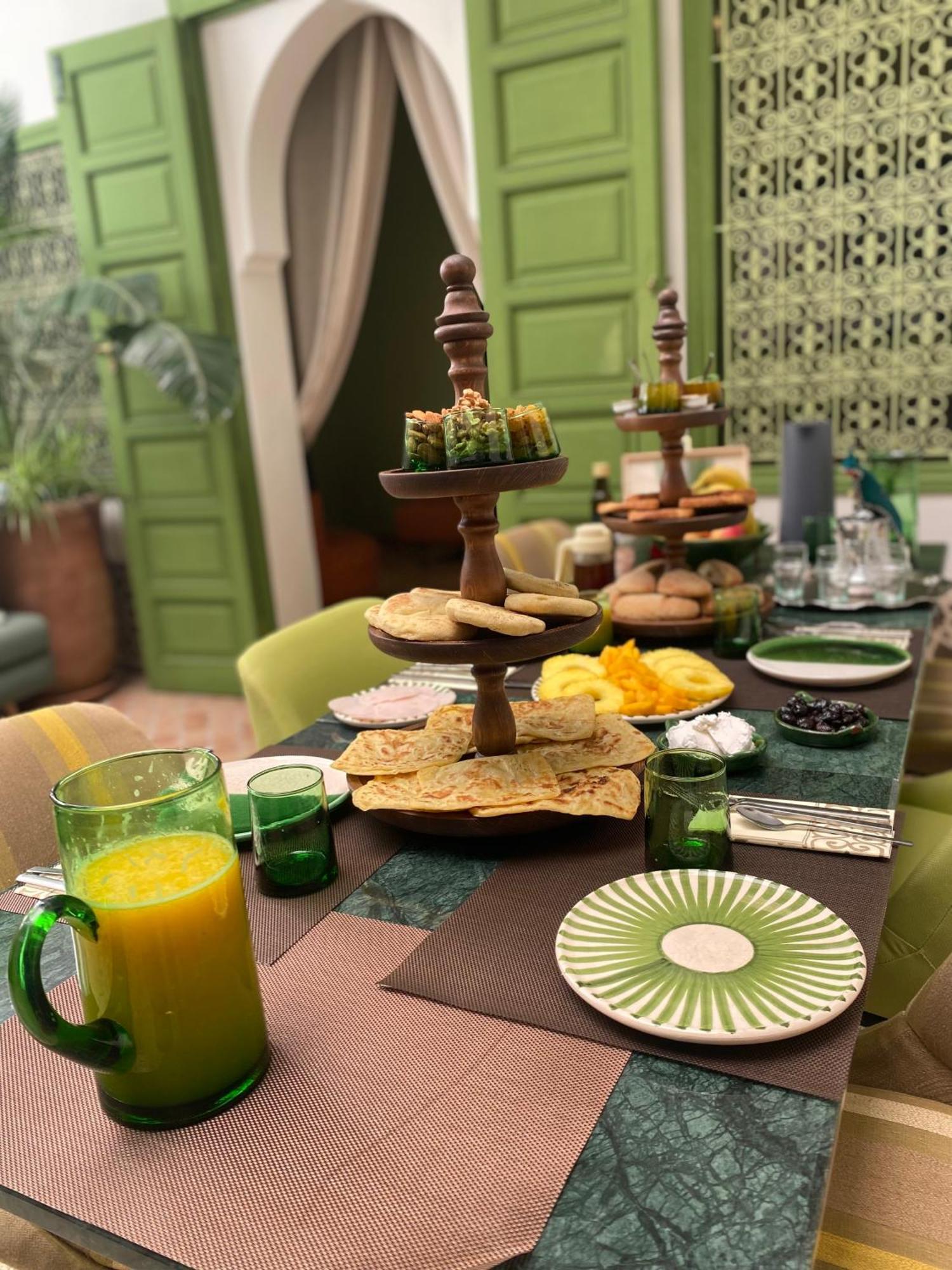 Riad Dar Adal Exclusivite 2 A 6 Personnes Petit Dejeuner Compris Place Jemaa El Fna Marrakesch Exterior foto