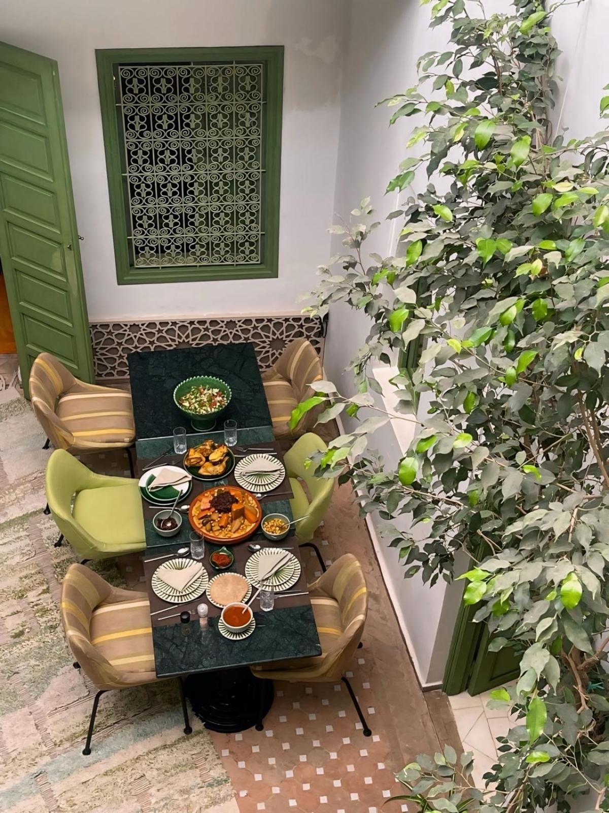 Riad Dar Adal Exclusivite 2 A 6 Personnes Petit Dejeuner Compris Place Jemaa El Fna Marrakesch Exterior foto