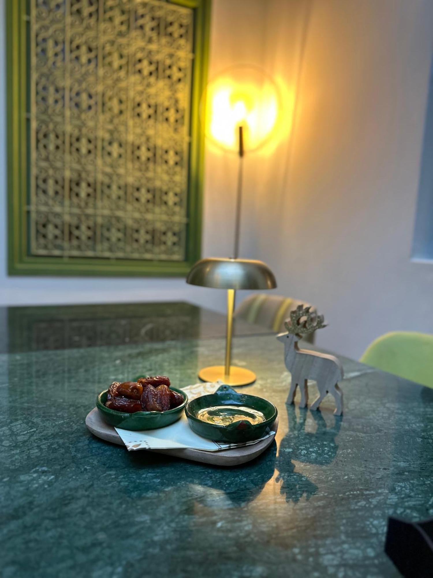 Riad Dar Adal Exclusivite 2 A 6 Personnes Petit Dejeuner Compris Place Jemaa El Fna Marrakesch Exterior foto